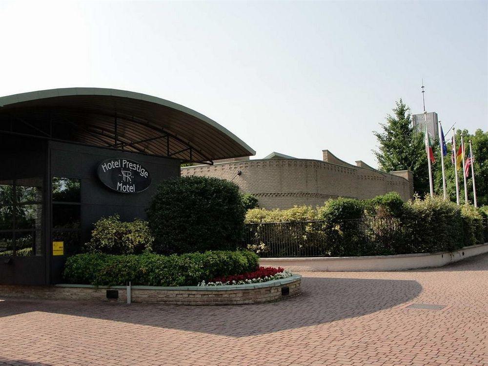 B&B Hotels Hotel Prestige Ornago Exterior foto