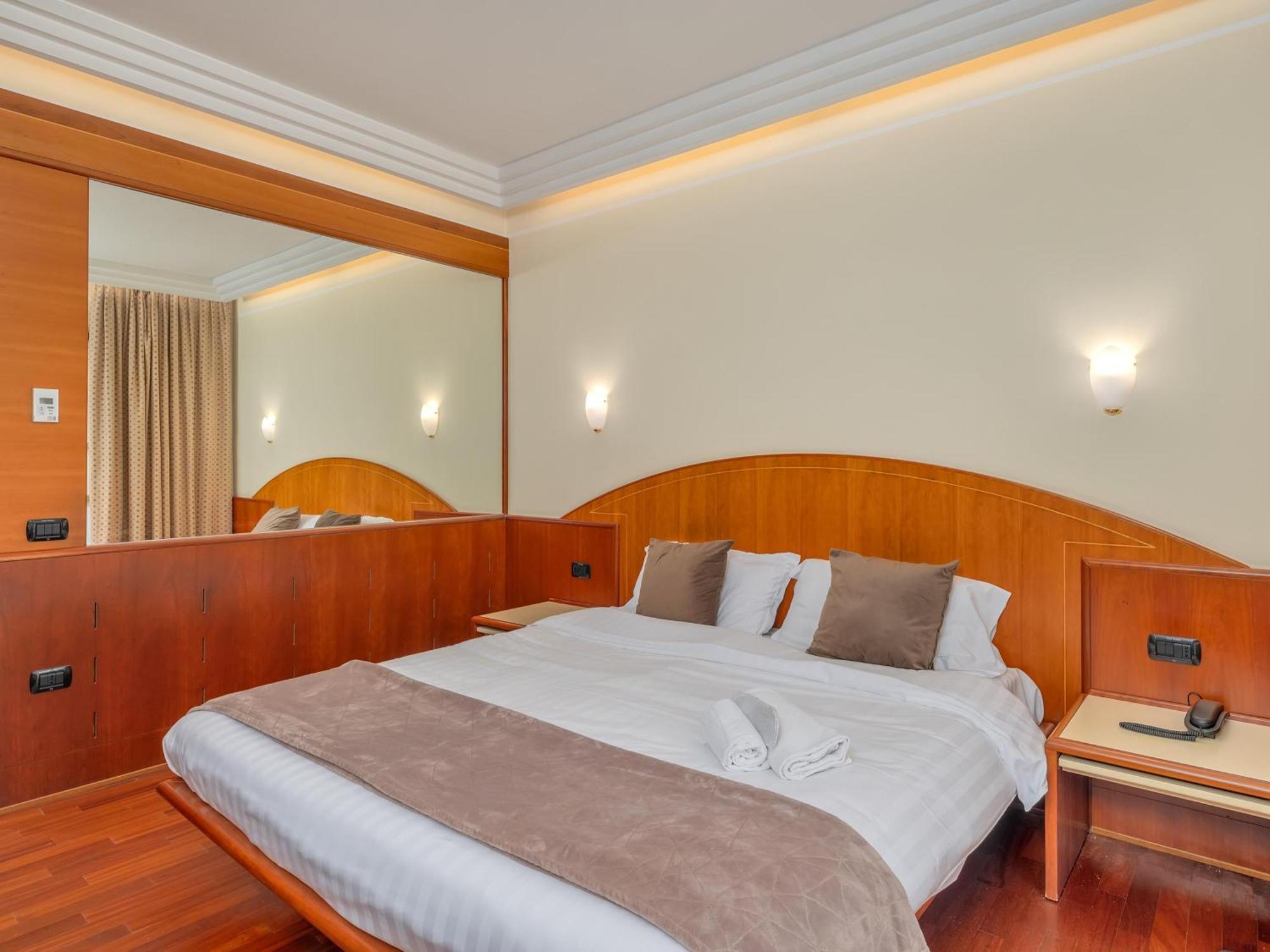 B&B Hotels Hotel Prestige Ornago Exterior foto