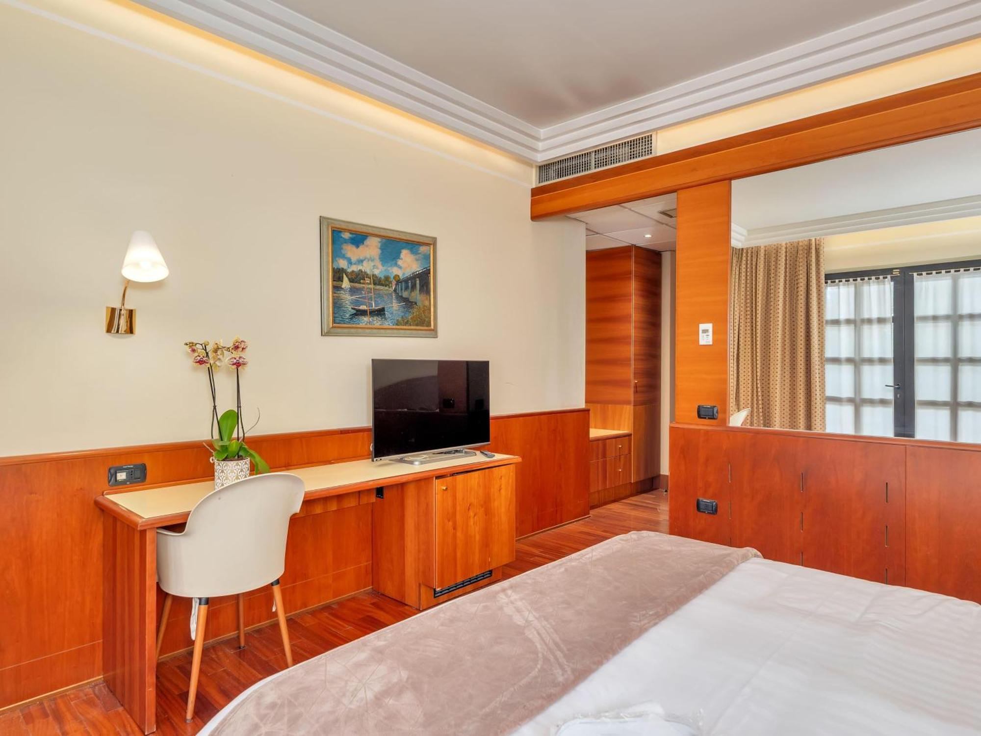 B&B Hotels Hotel Prestige Ornago Exterior foto